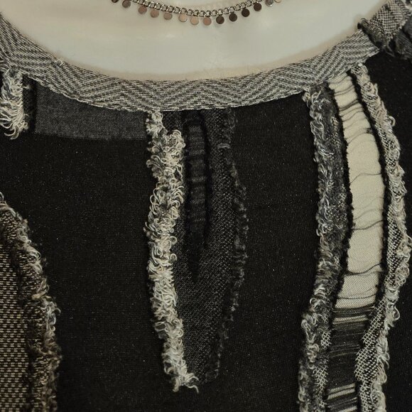 NWOT Oversized Textured Black Gray Patchwork Grunge Top Sweater Blouse XL - Picture 4 of 9